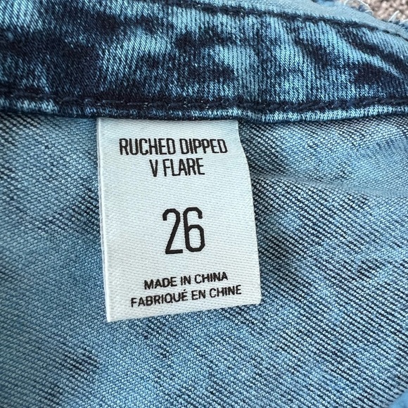 BDG Urban Outfitters Ruched Dipped V Flare Low Jeans Side Zip Women’s Size 26 - Picture 6 of 13